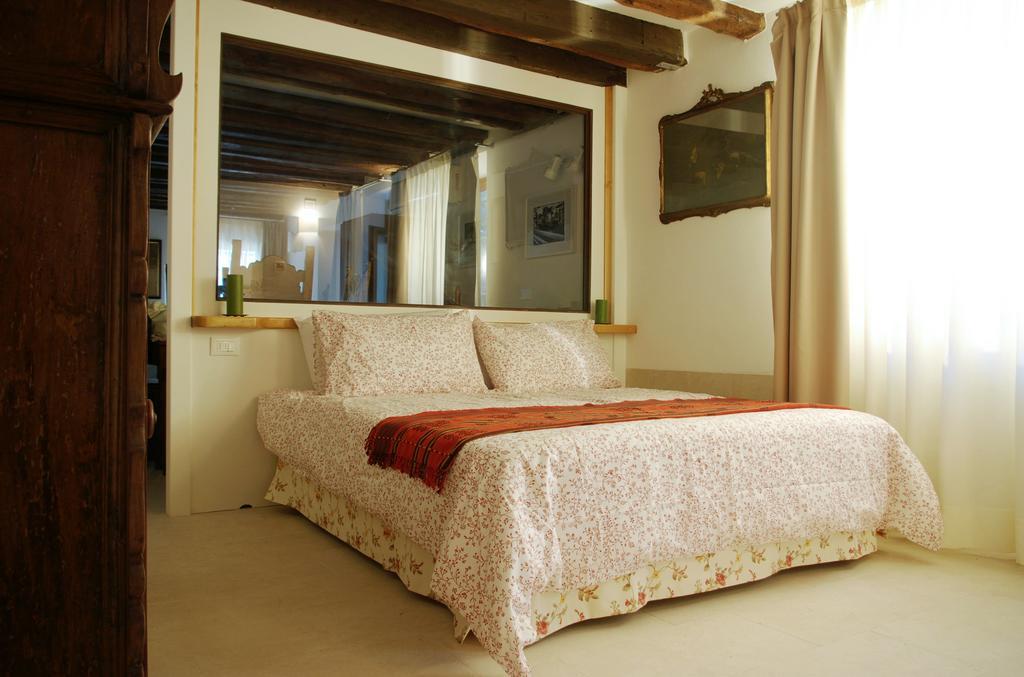 Appartamento Corte Bragadin Veneza Quarto foto